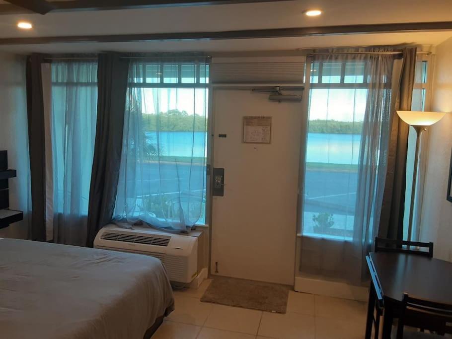 River Delight,Studio109, Beach & Pool Steps Away + Wifi 拉斯金 外观 照片